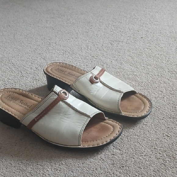 Josef Seibel Shoes - Josef Seibel Women's Cream and Brown Mules